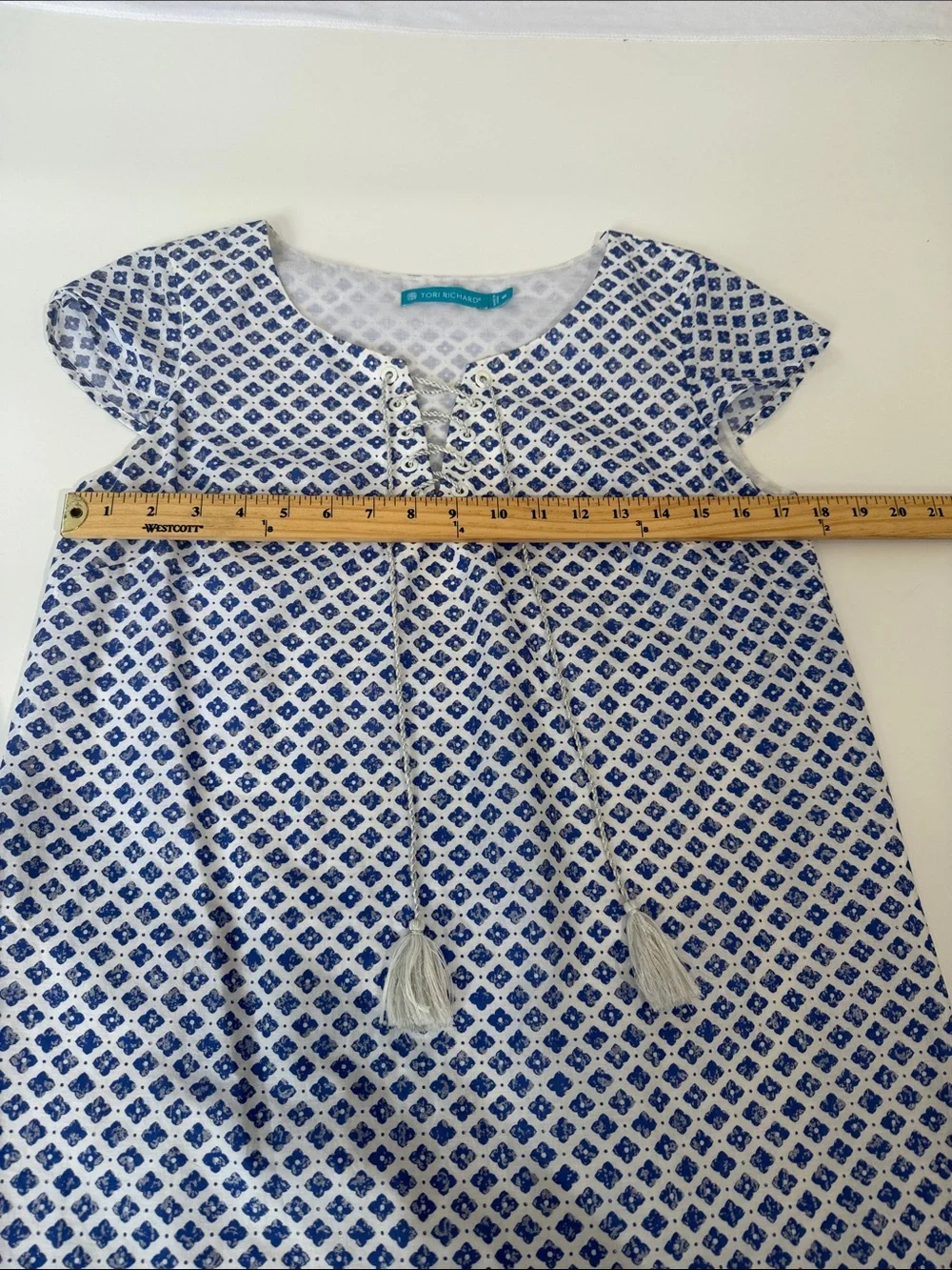 Tori Richard Shift Dress Size 6 Blue And White Print 100% Cotton EUC